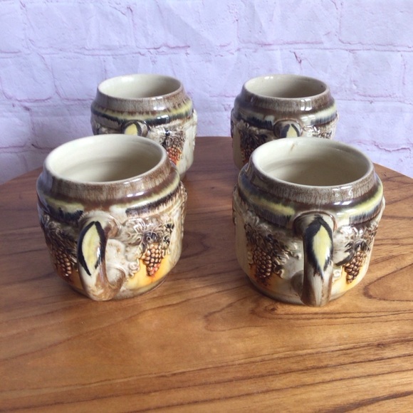 Vintage German Ceramic Grapes Mugs - Set of 5 - Picture 4 of 6